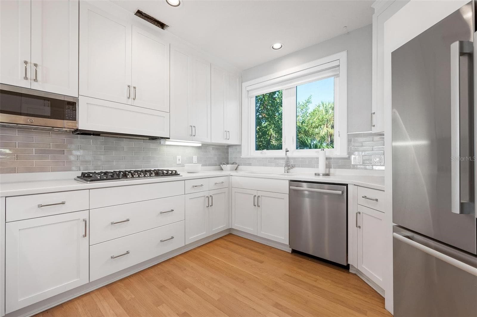 Kitchen - 319 PILOT POINT LN, BOCA GRANDE