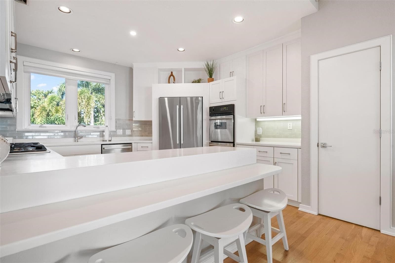 Kitchen - 319 PILOT POINT LN, BOCA GRANDE