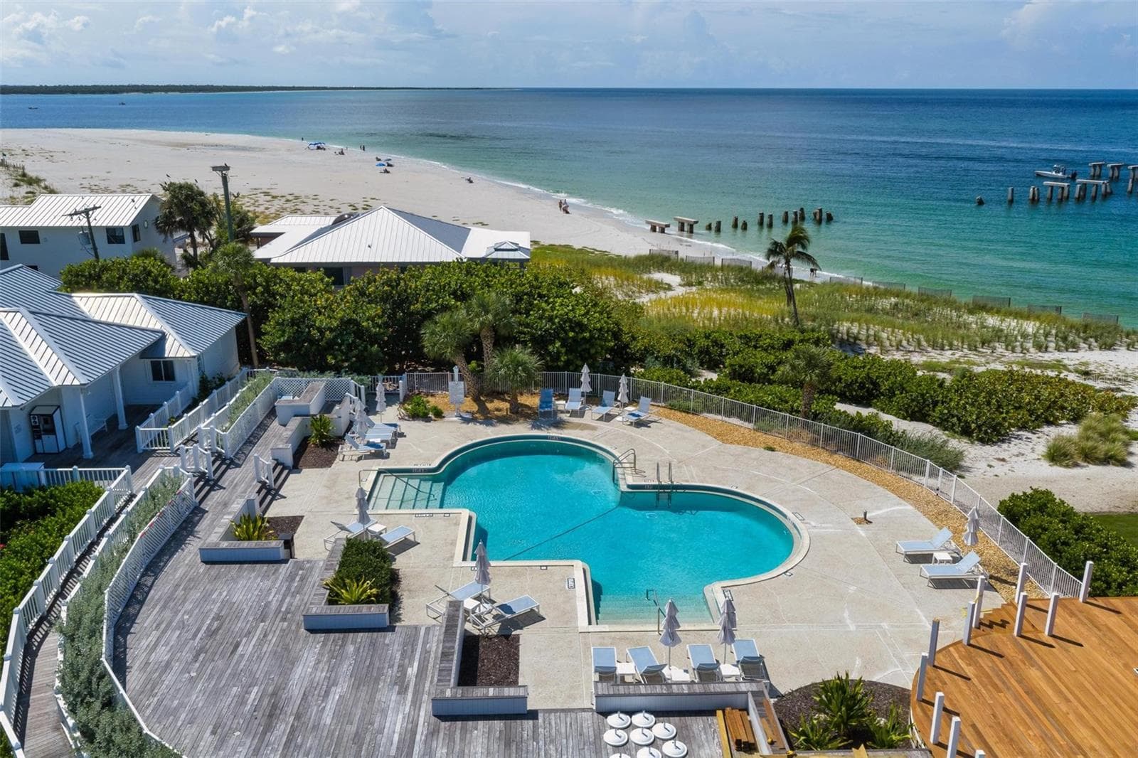pool - 319 PILOT POINT LN, BOCA GRANDE