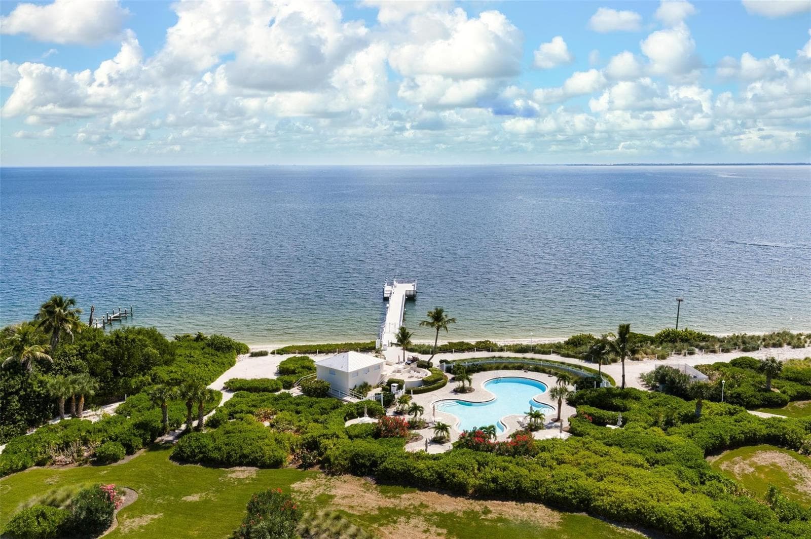 Fishing Pier/Pool - 319 PILOT POINT LN, BOCA GRANDE