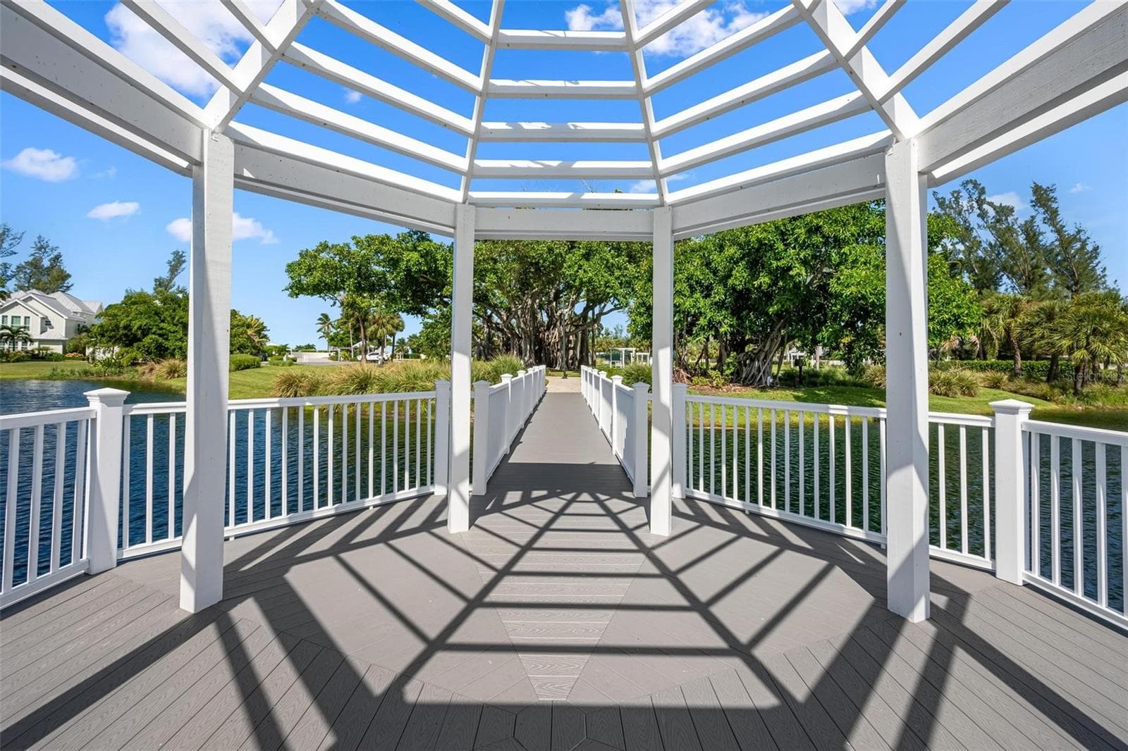 Community Gazebo - 319 PILOT POINT LN, BOCA GRANDE