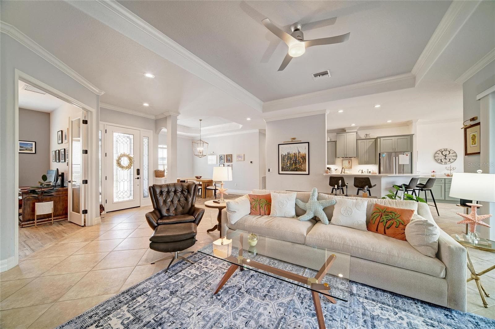 Single Family Residence at 5672 CLOVERLEAF RUN, LAKEWOOD RANCH, photo 14 of 84
