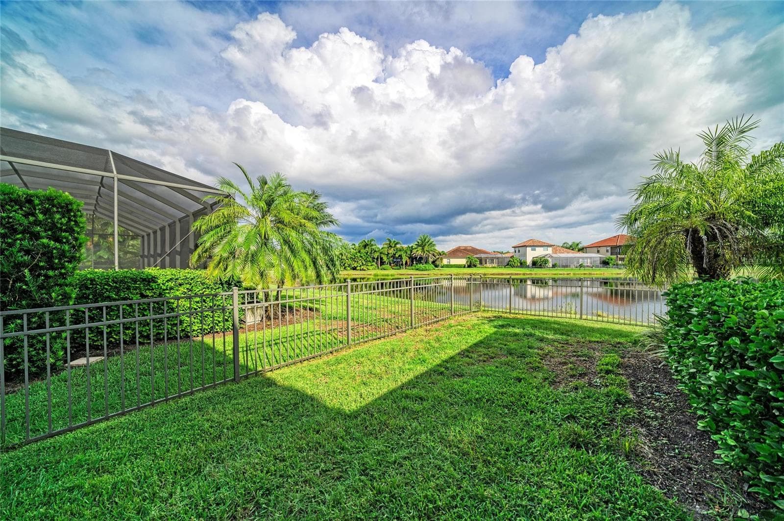Single Family Residence at 5672 CLOVERLEAF RUN, LAKEWOOD RANCH, photo 62 of 84