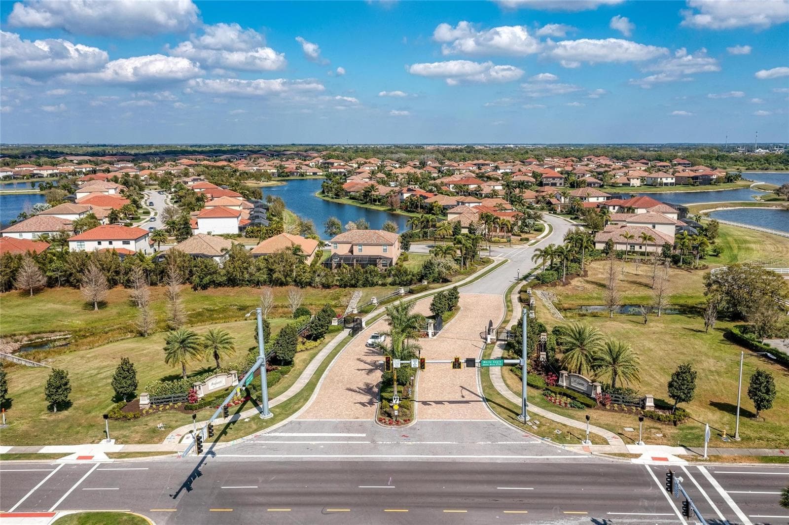 Single Family Residence at 5672 CLOVERLEAF RUN, LAKEWOOD RANCH, photo 69 of 84