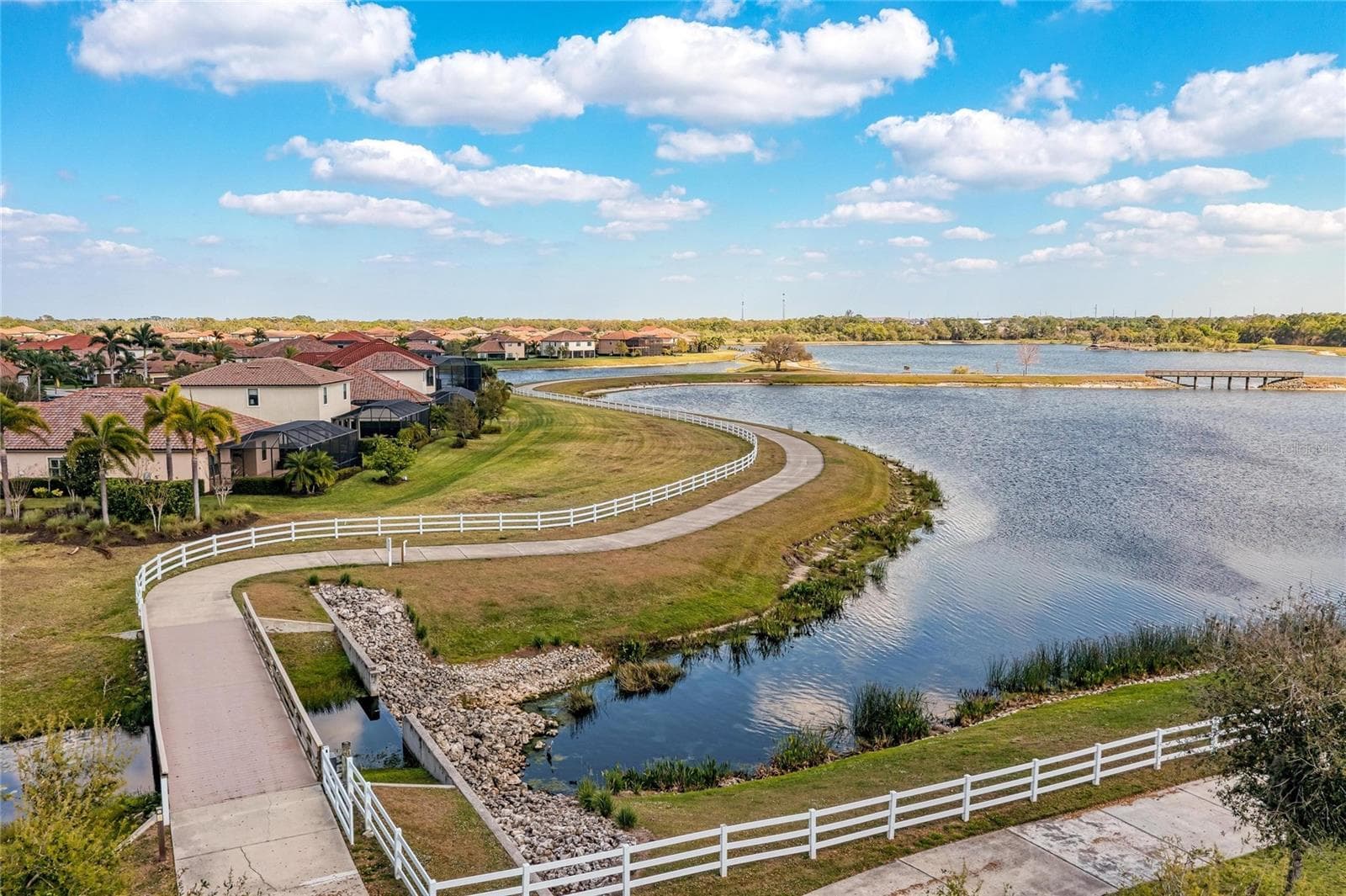 Single Family Residence at 5672 CLOVERLEAF RUN, LAKEWOOD RANCH, photo 83 of 84