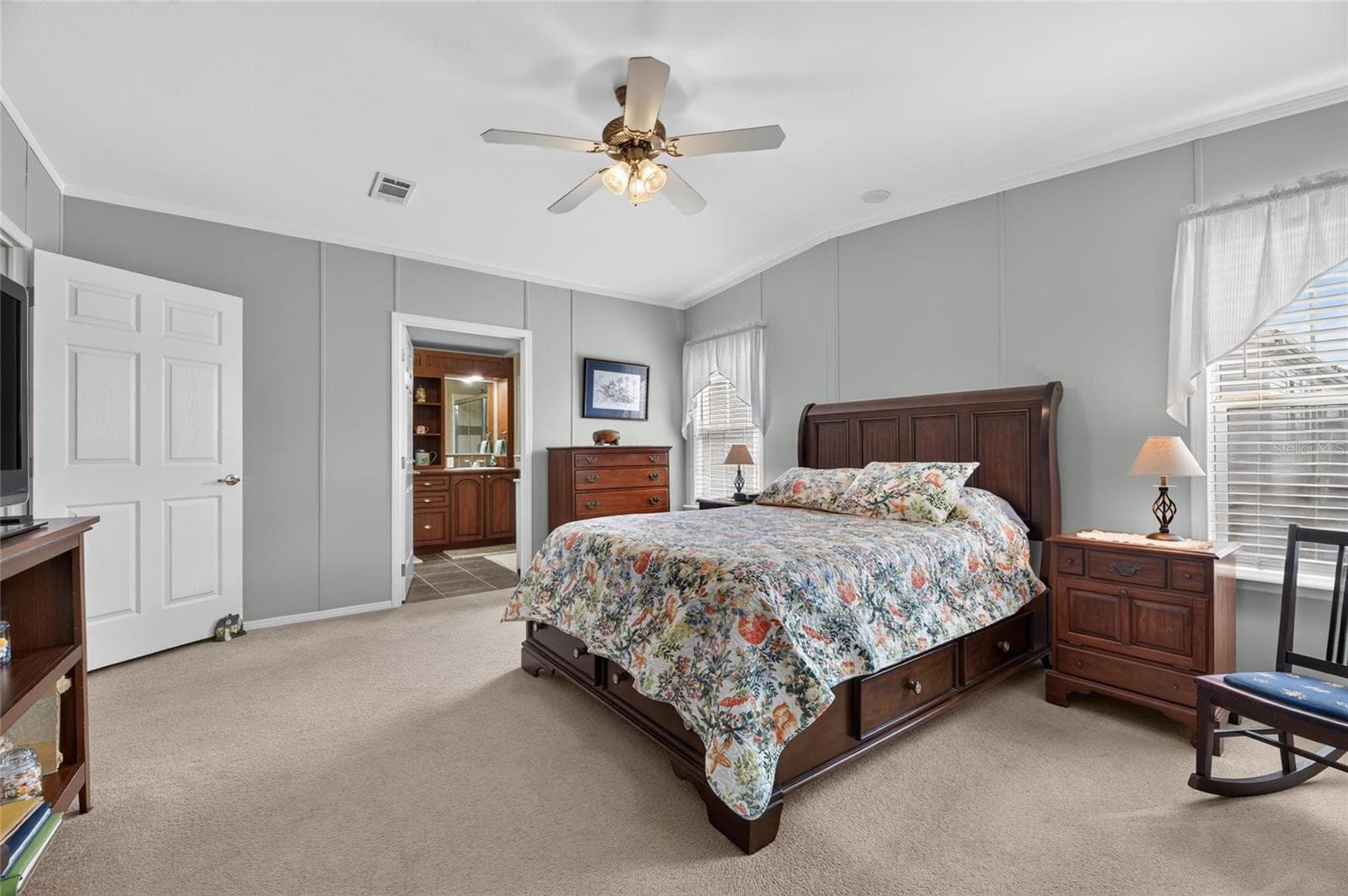 beautiful master suite - 10054 COLLINGWOOD AVE, DADE CITY