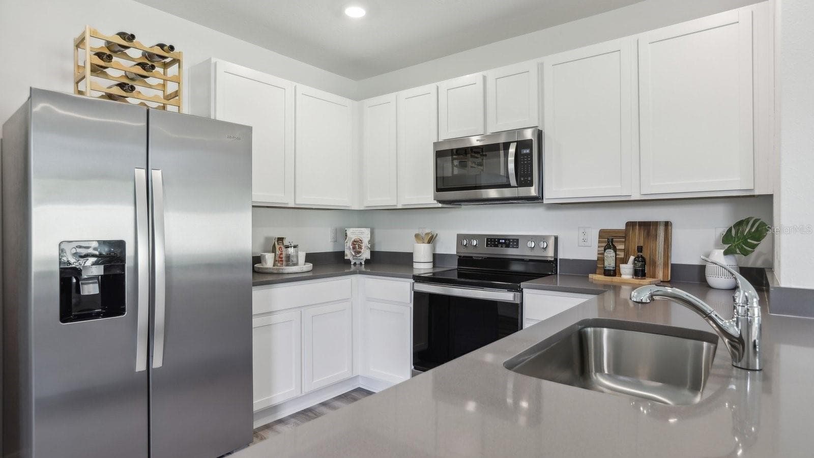 Single Family Residence at 35314 HOMEBOUND GATE DR, DADE CITY, photo 18 of 37
