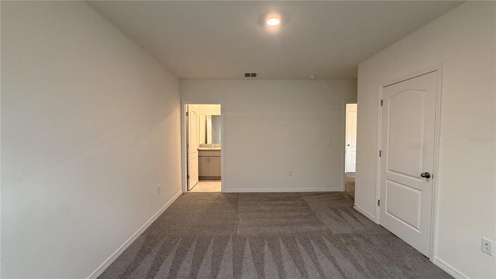 Townhouse at 1666 ROCK ELM RD, DAVENPORT, photo 18 of 27
