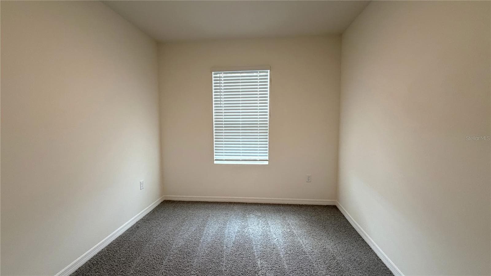 Townhouse at 1666 ROCK ELM RD, DAVENPORT, photo 23 of 27
