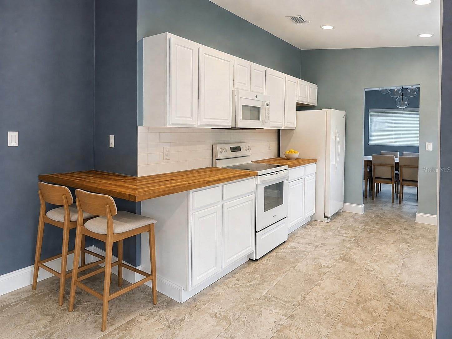 Galley Style Kitchen - 414 BROADVIEW AVE, ALTAMONTE SPRINGS