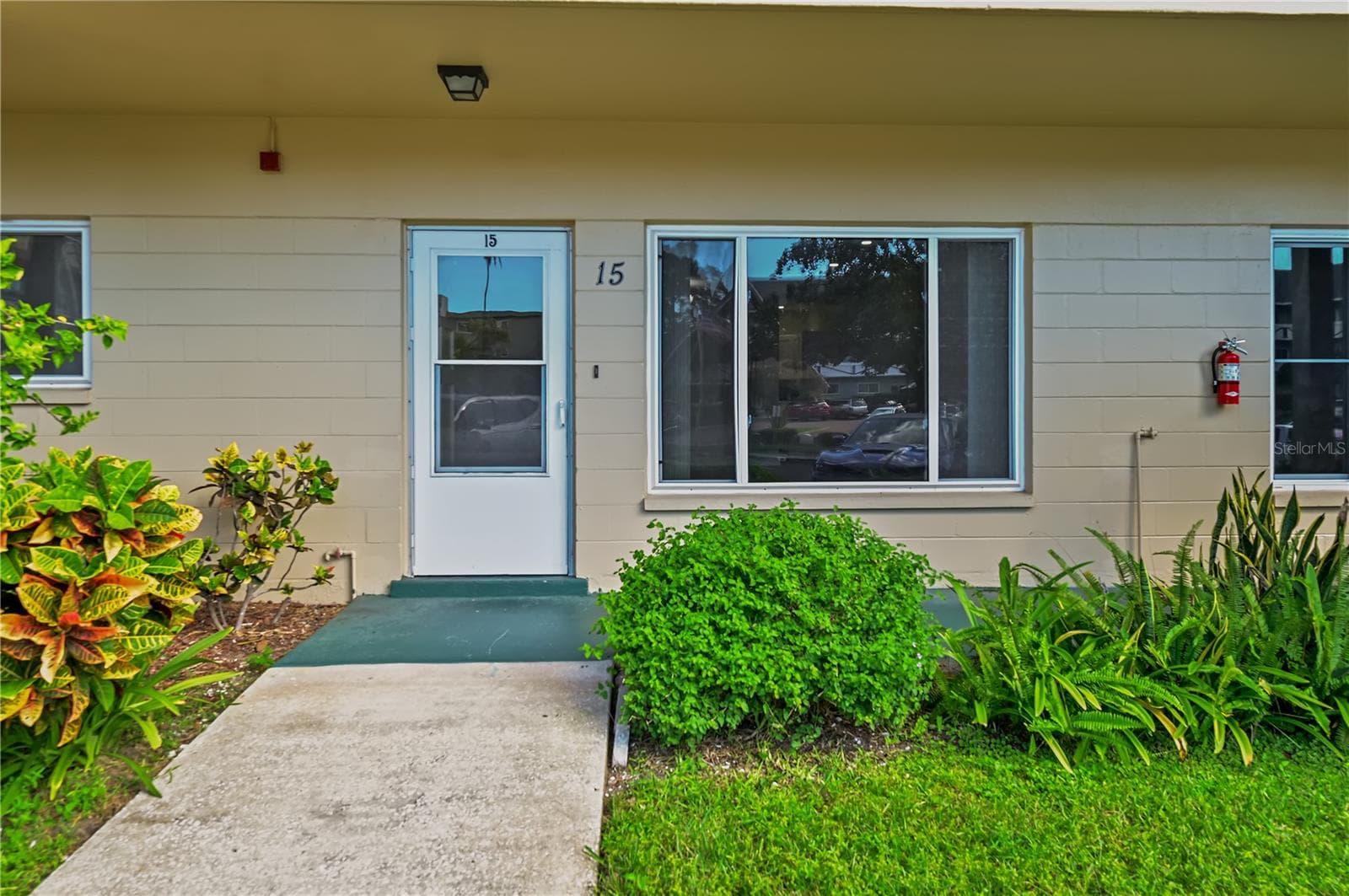 Condominium at 2041 AUSTRALIA WAY W #15, CLEARWATER, photo 2 of 48