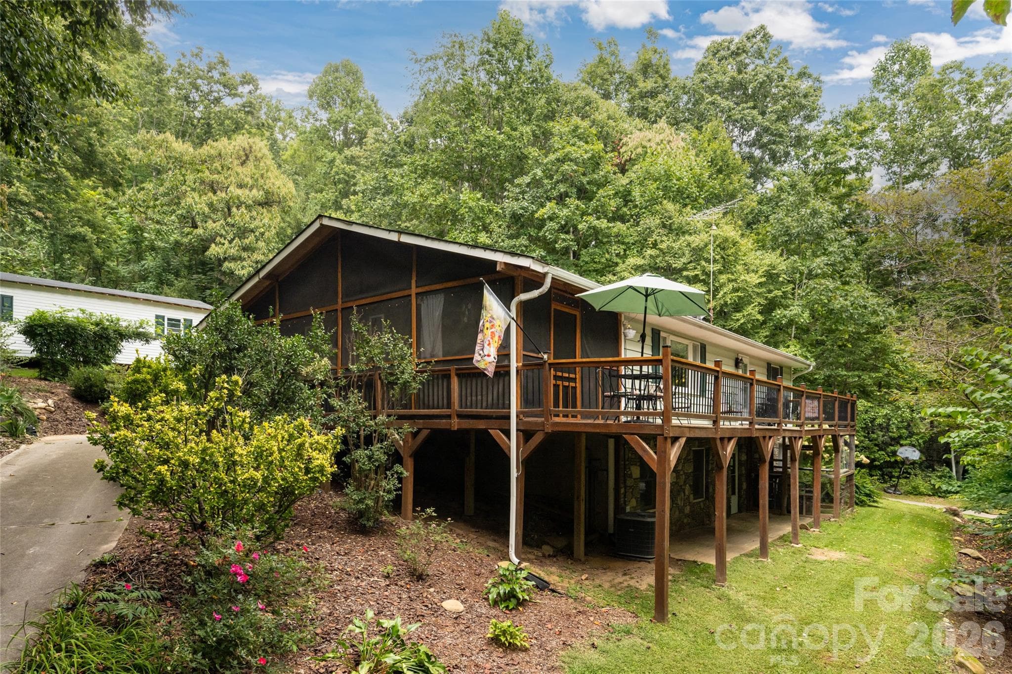 view entering the property - 101 Guffey Mountain Road, Fairview