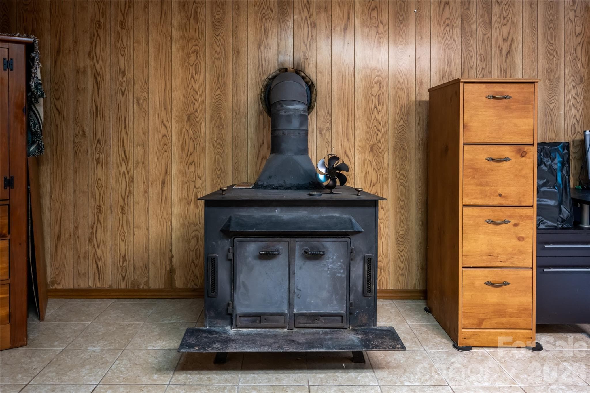 wood burning stove heats the whole house - 101 Guffey Mountain Road, Fairview