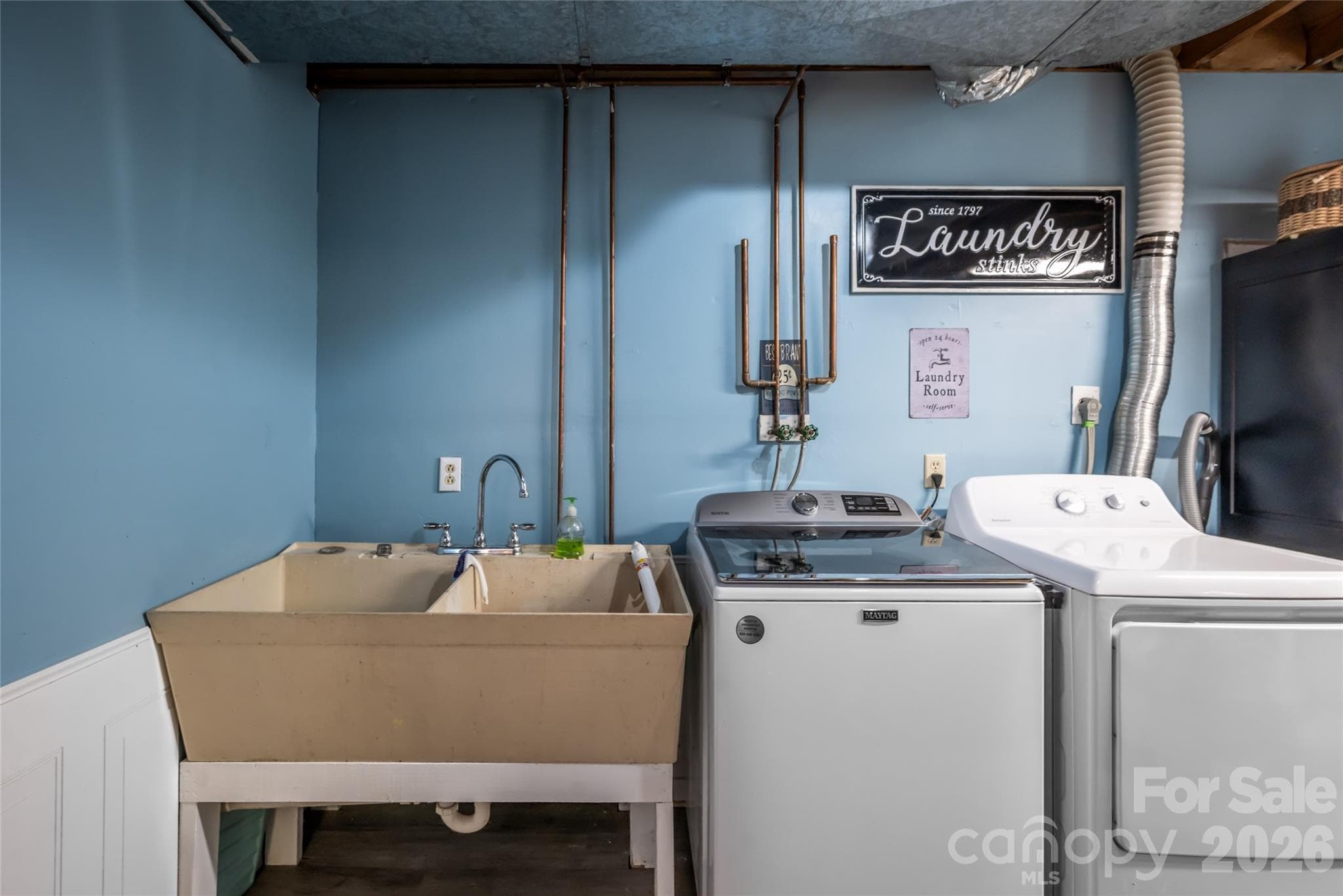 laundry room - 101 Guffey Mountain Road, Fairview