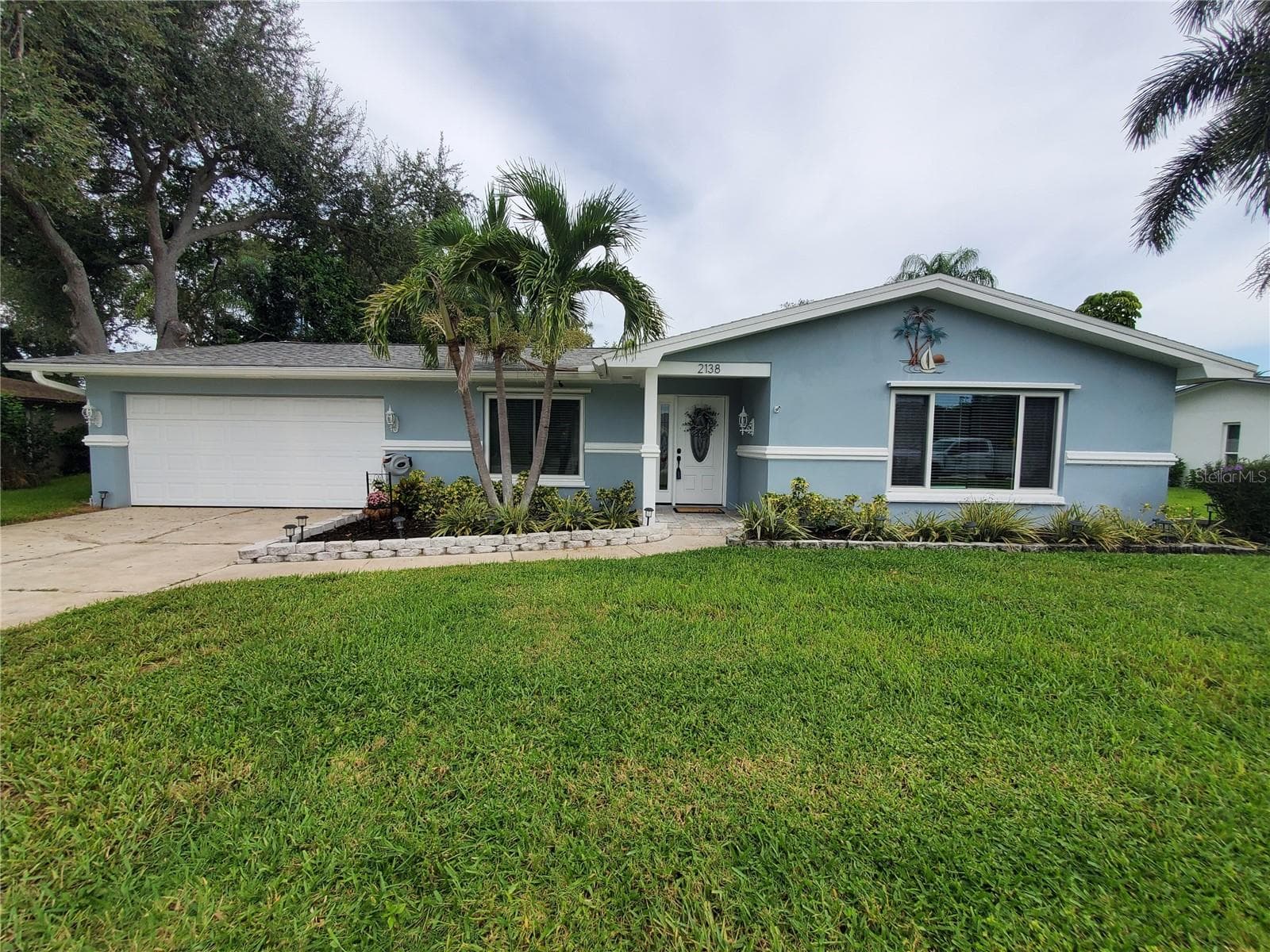 CURB APPEAL - 2138 GROVE PL, CLEARWATER