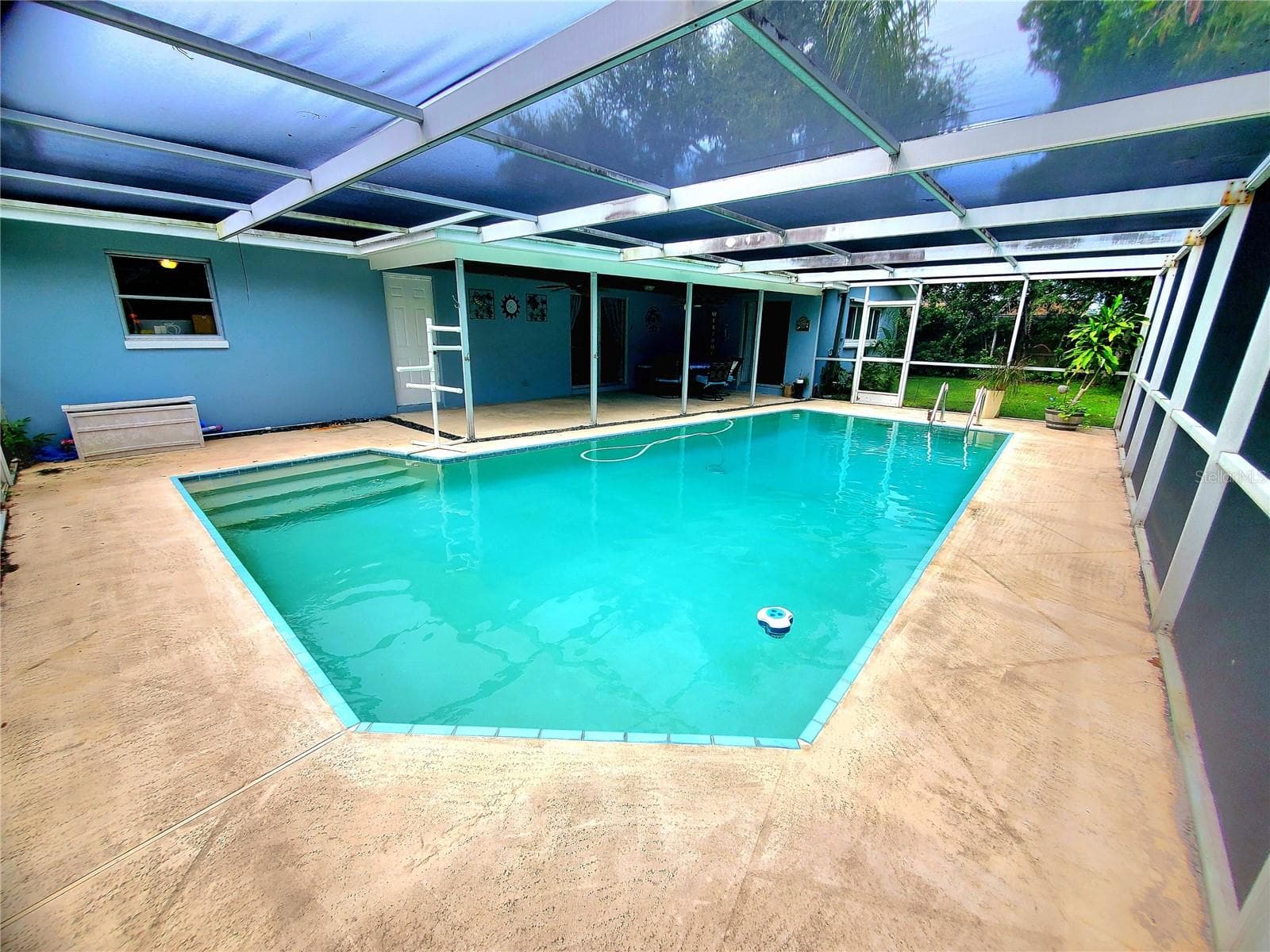 POOL AREA - 2138 GROVE PL, CLEARWATER