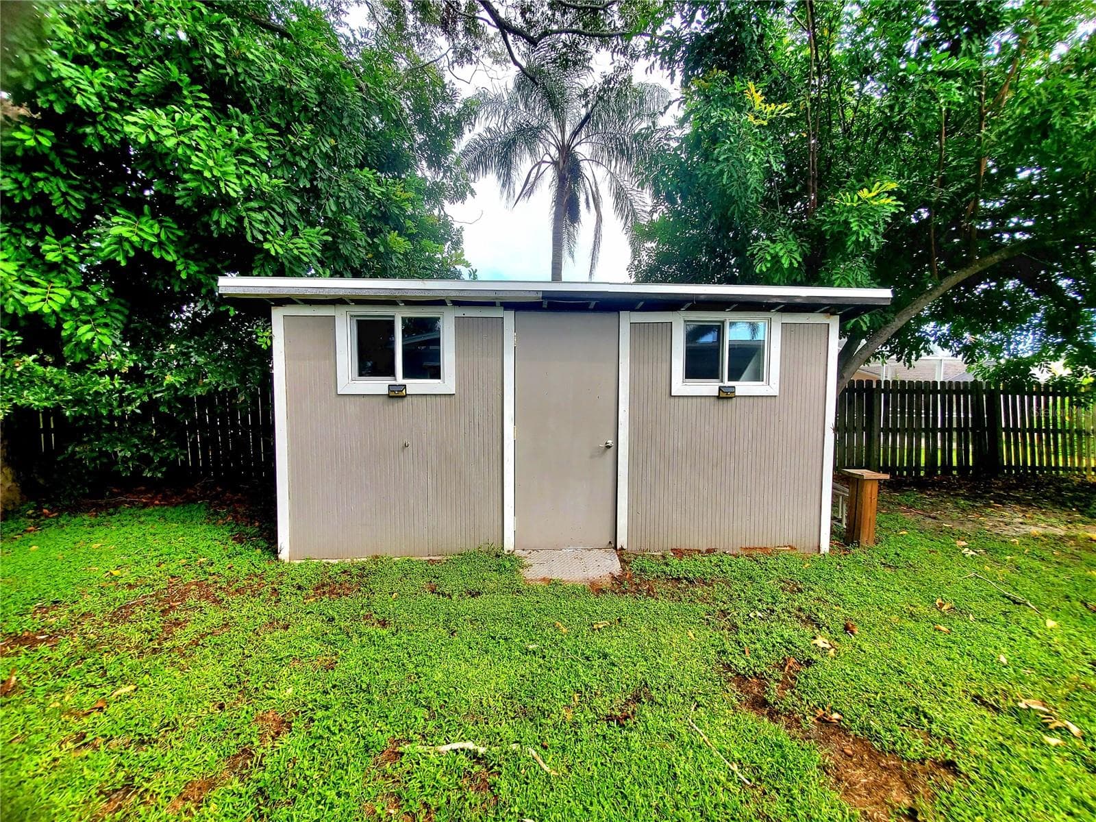 SHED - 2138 GROVE PL, CLEARWATER