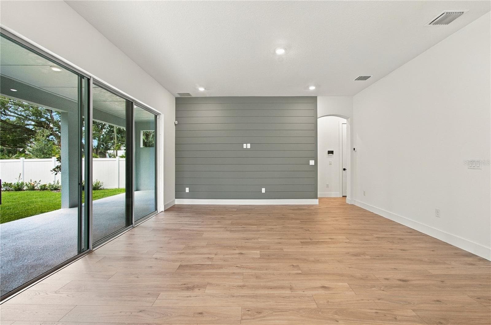 Family Room - 812 W ORIENT ST, TAMPA