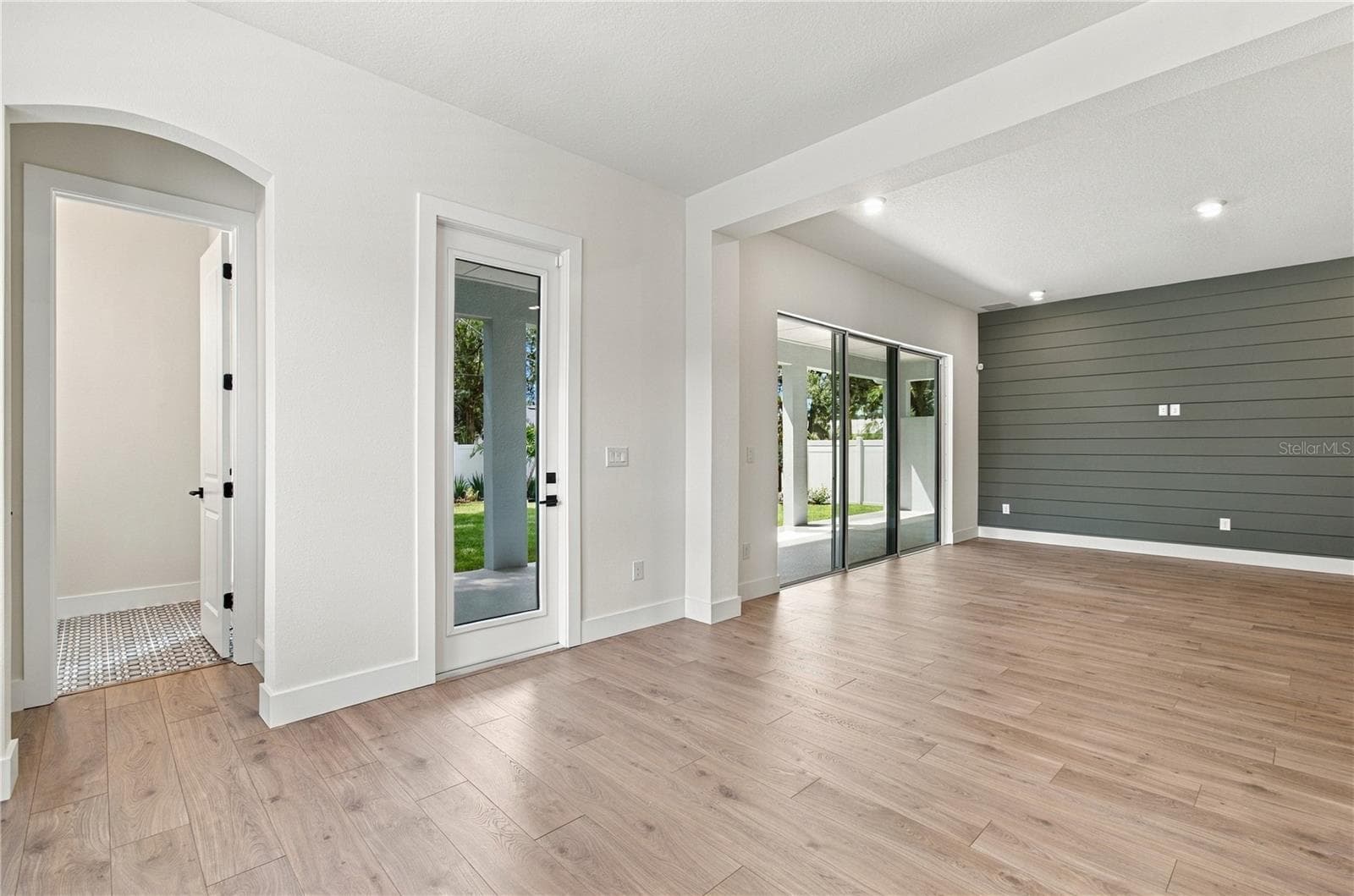 Family Room - 812 W ORIENT ST, TAMPA