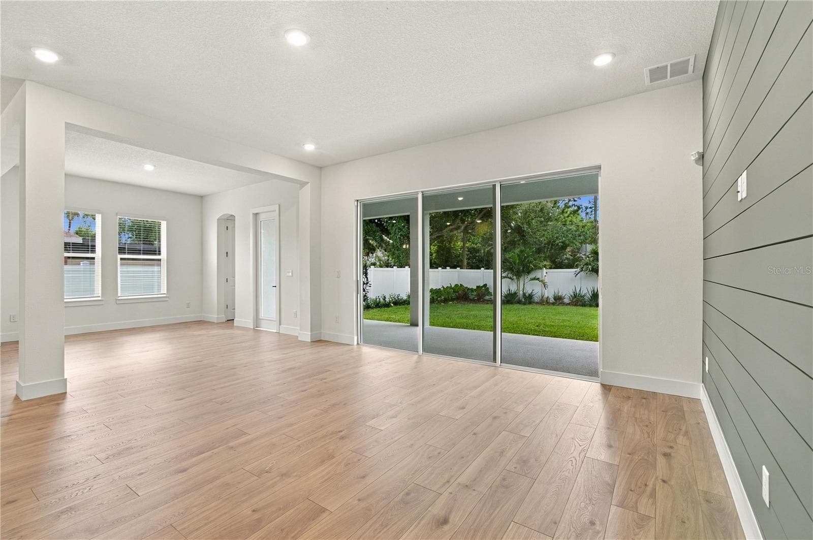 Family Room - 812 W ORIENT ST, TAMPA