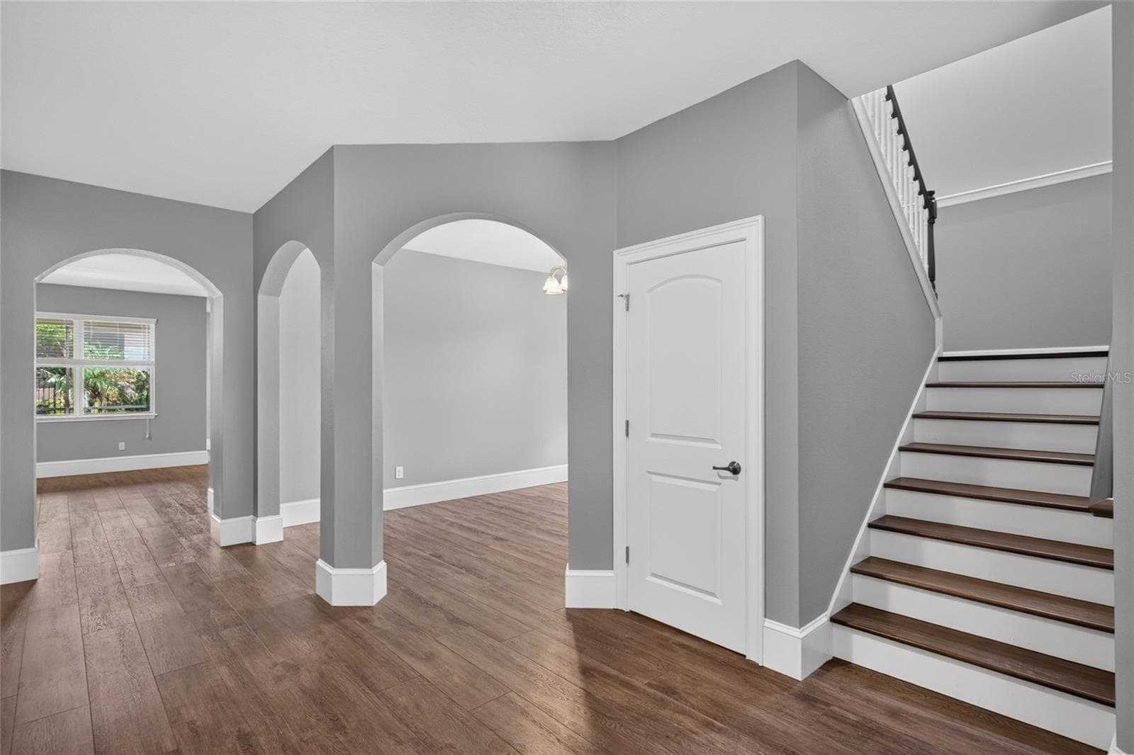 Single Family Residence at 15718 STARLING DALE LN, LITHIA, photo 6 of 47