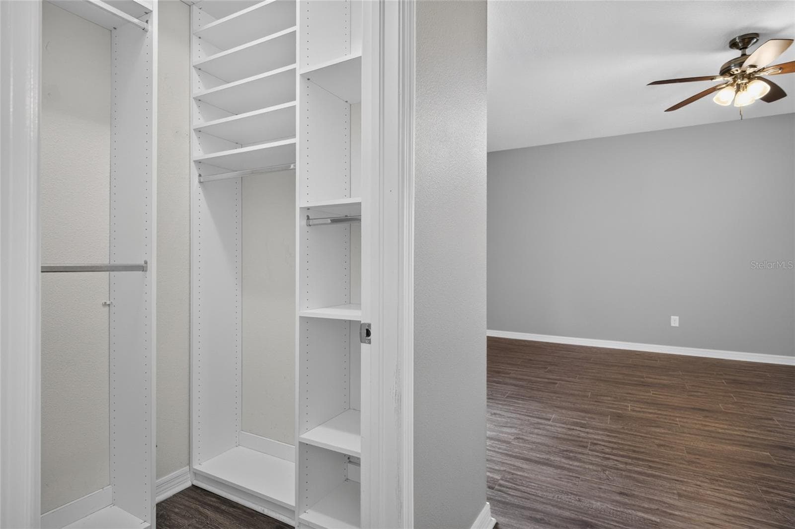 Single Family Residence at 15718 STARLING DALE LN, LITHIA, photo 26 of 47