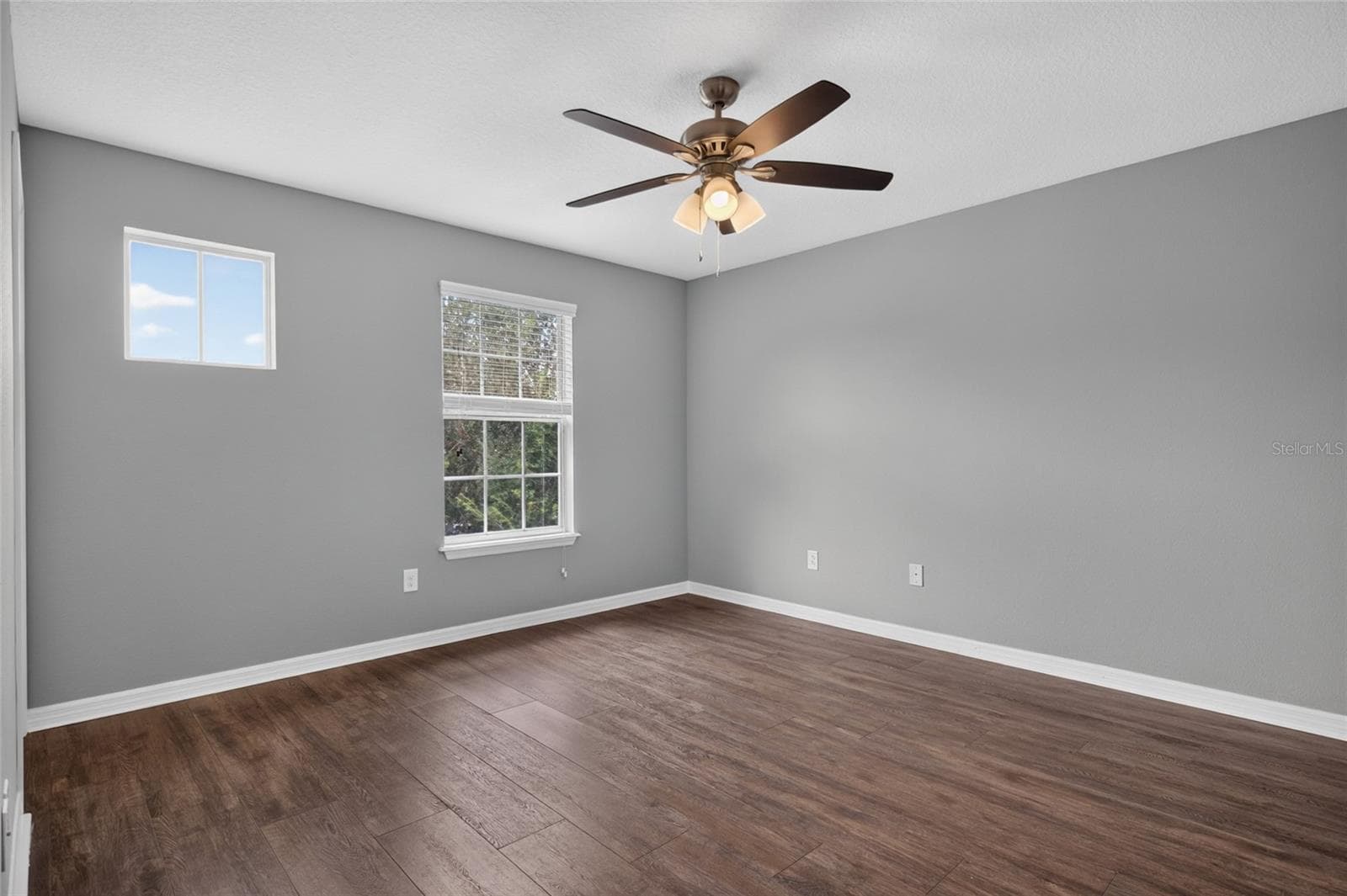Single Family Residence at 15718 STARLING DALE LN, LITHIA, photo 32 of 47