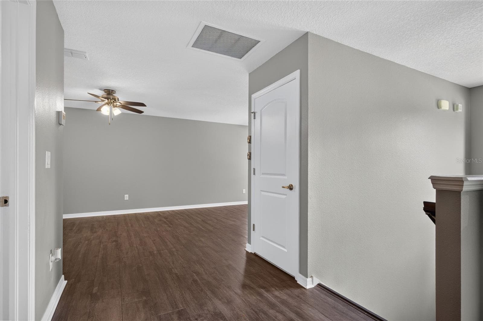Single Family Residence at 15718 STARLING DALE LN, LITHIA, photo 35 of 47