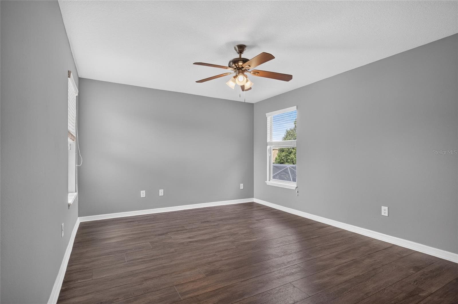 Single Family Residence at 15718 STARLING DALE LN, LITHIA, photo 41 of 47