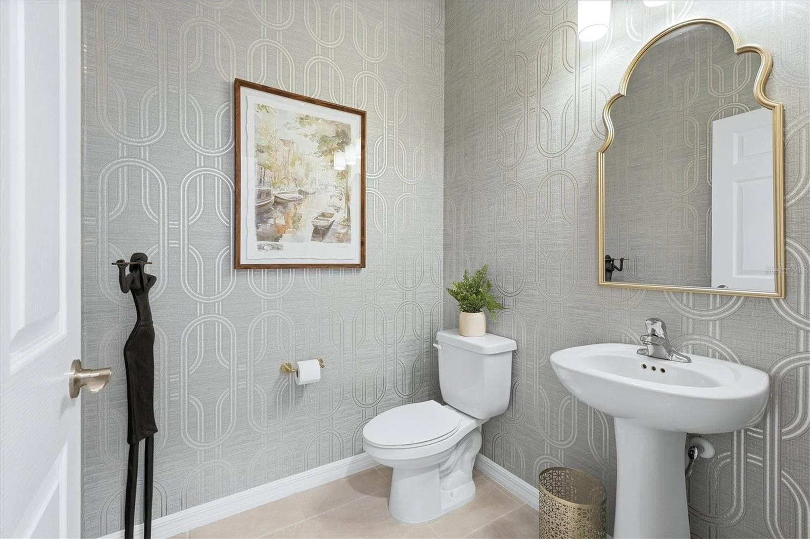 Powder Room - 7392 CABIN LN, SARASOTA