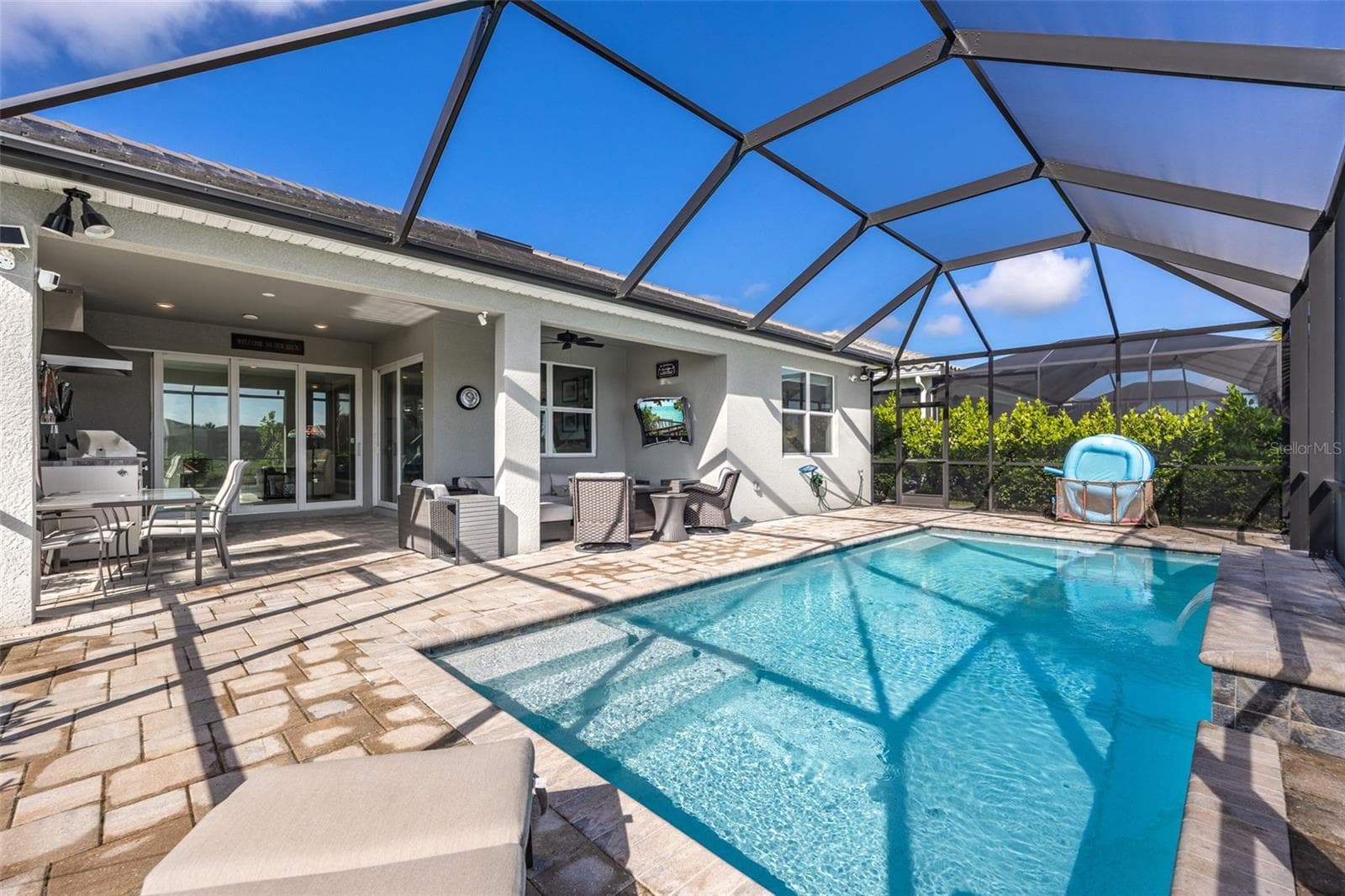 Single Family Residence at 7079 CHAPEL CREEK LN, NORTH FORT MYERS, photo 2 of 64