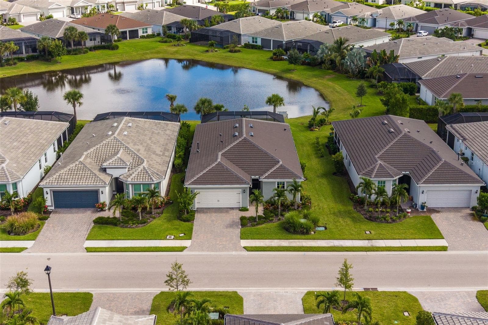 Single Family Residence at 7079 CHAPEL CREEK LN, NORTH FORT MYERS, photo 4 of 64