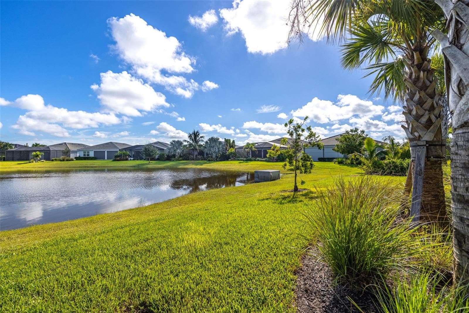 Single Family Residence at 7079 CHAPEL CREEK LN, NORTH FORT MYERS, photo 6 of 64