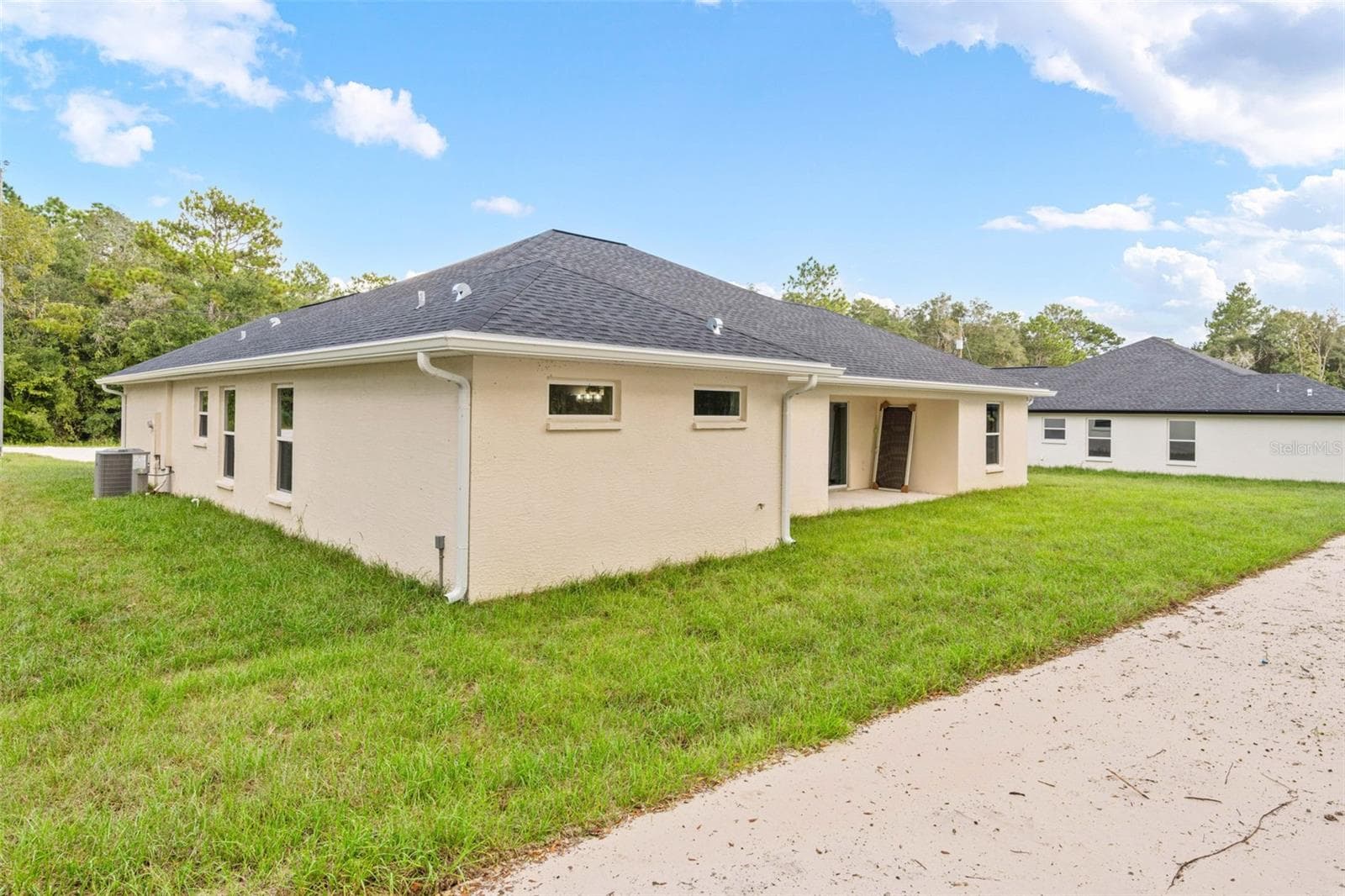 Single Family Residence at 13475 CANYON SWALLOW RD, WEEKI WACHEE, photo 5 of 44