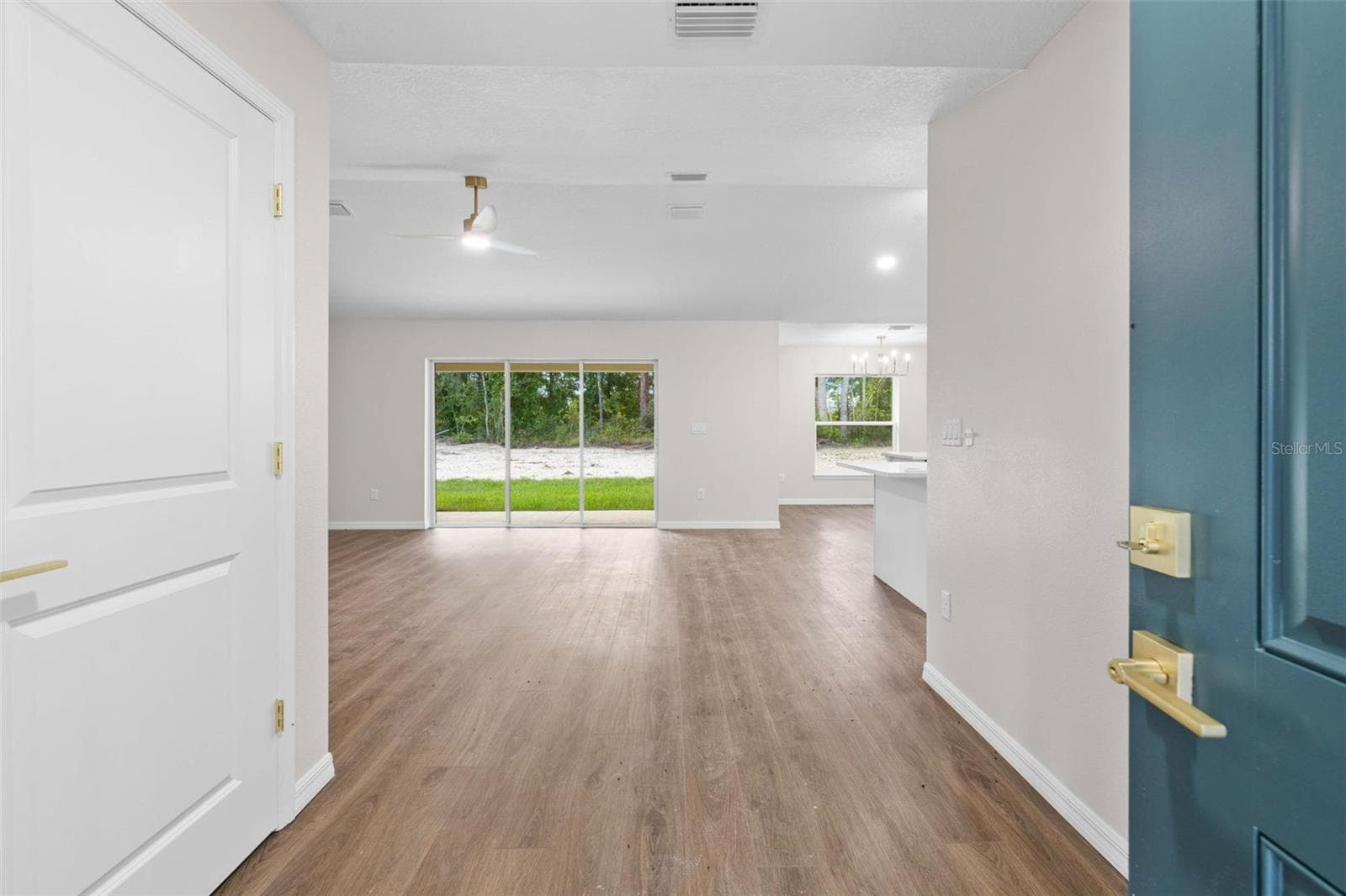 Single Family Residence at 13475 CANYON SWALLOW RD, WEEKI WACHEE, photo 9 of 44