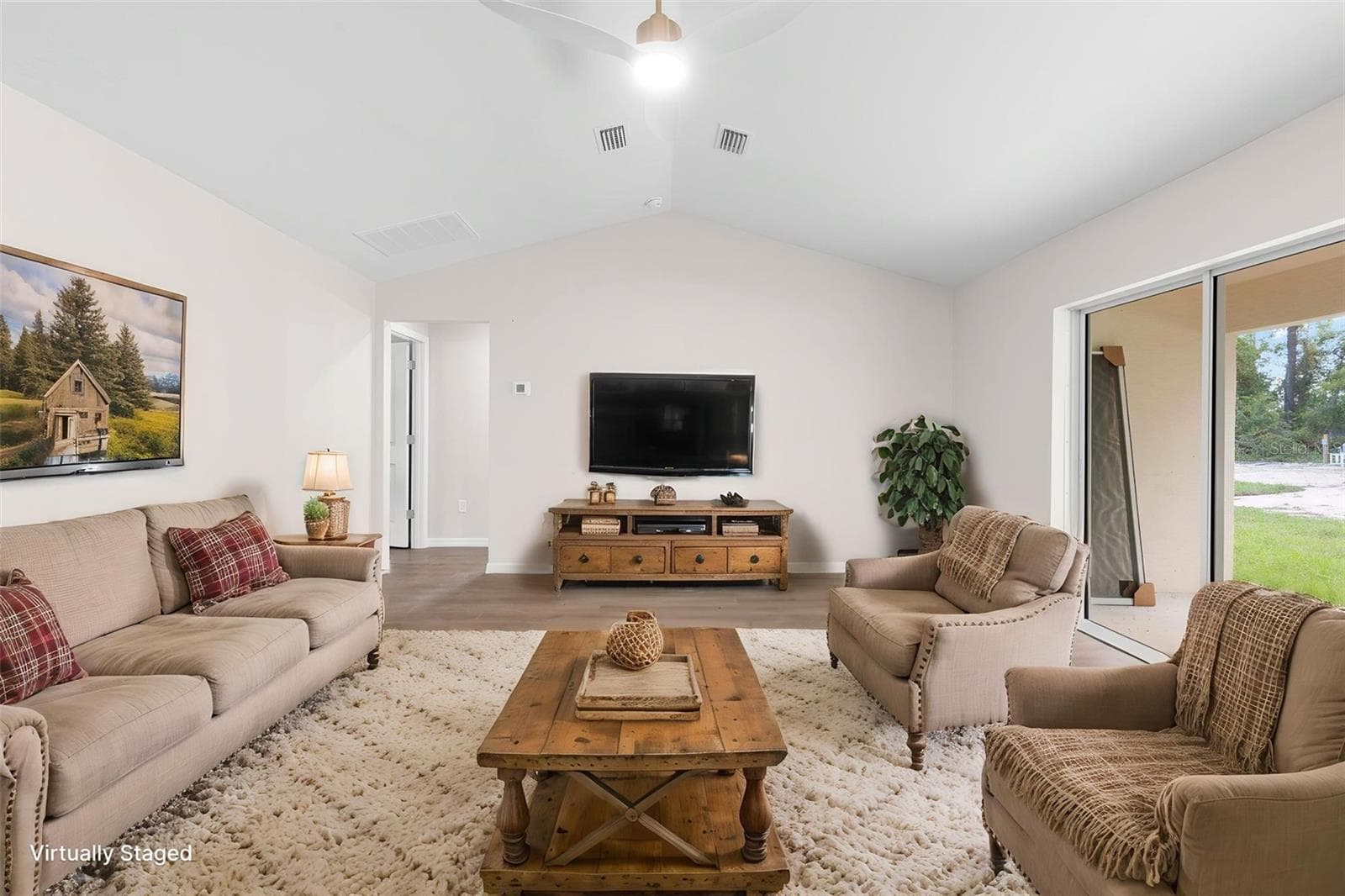 Single Family Residence at 13475 CANYON SWALLOW RD, WEEKI WACHEE, photo 11 of 44