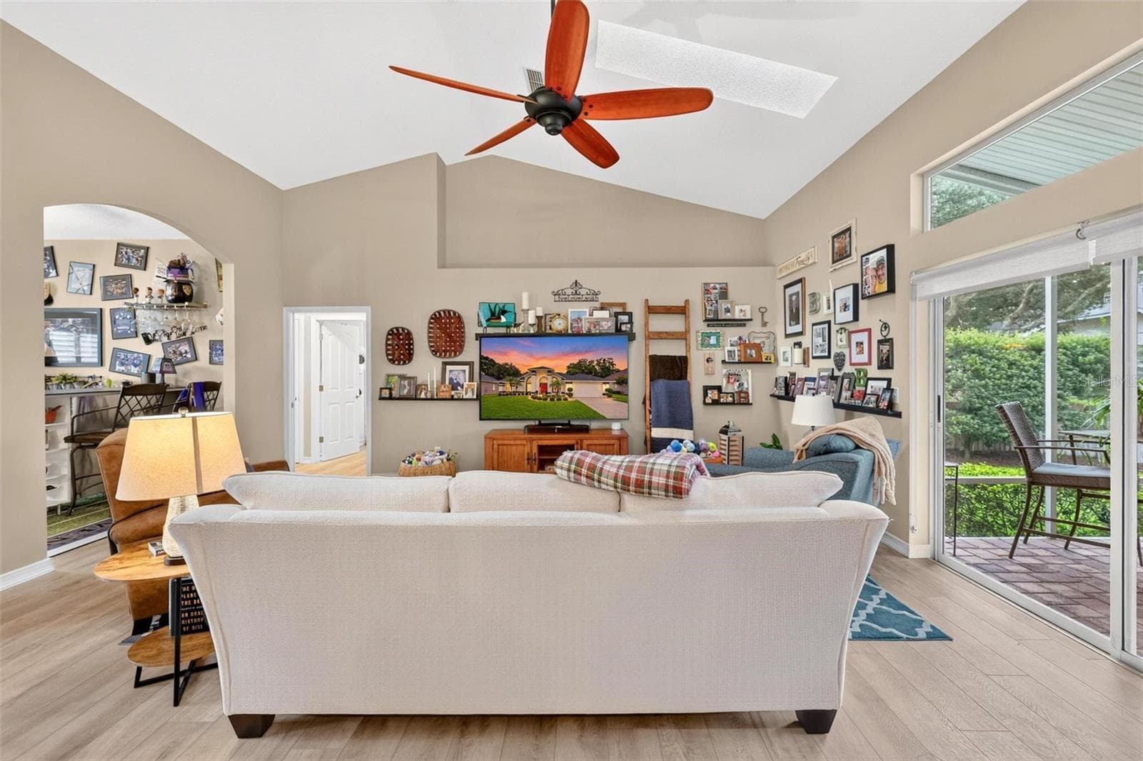 Single Family Residence at 919 RIDGE SPRING CT, APOPKA, photo 16 of 92
