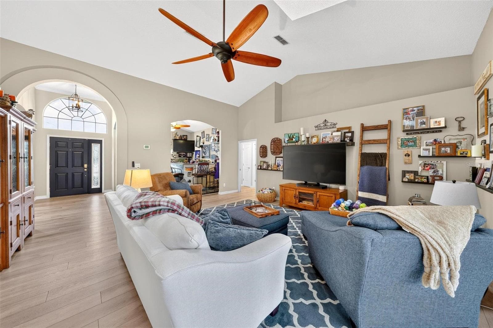 Single Family Residence at 919 RIDGE SPRING CT, APOPKA, photo 17 of 92