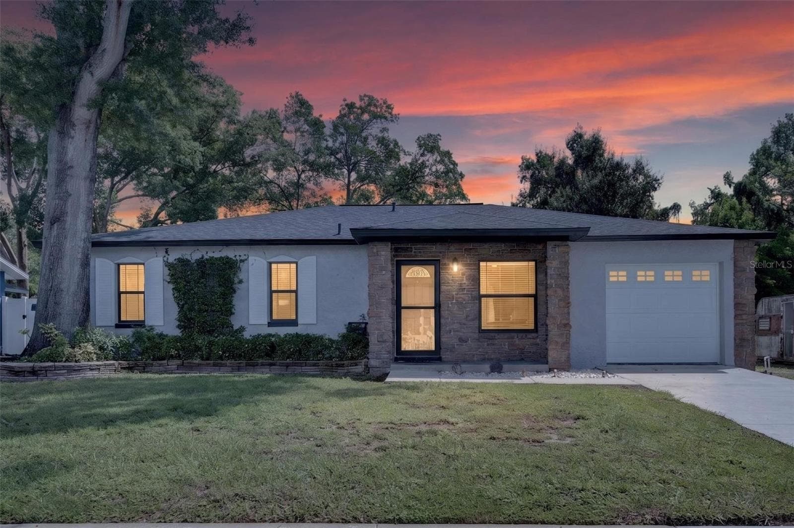 906 CUTLER DR