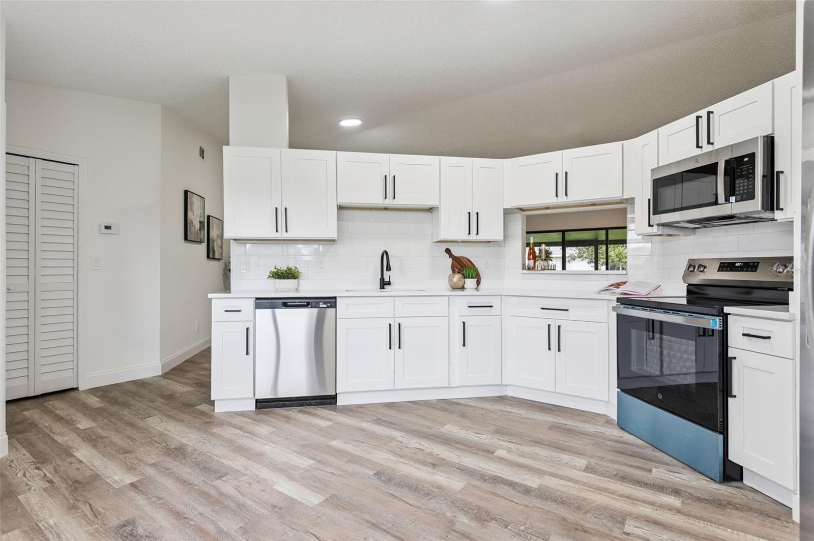 Single Family Residence at 1616 JACINTO AVE NW, PALM BAY, photo 12 of 42