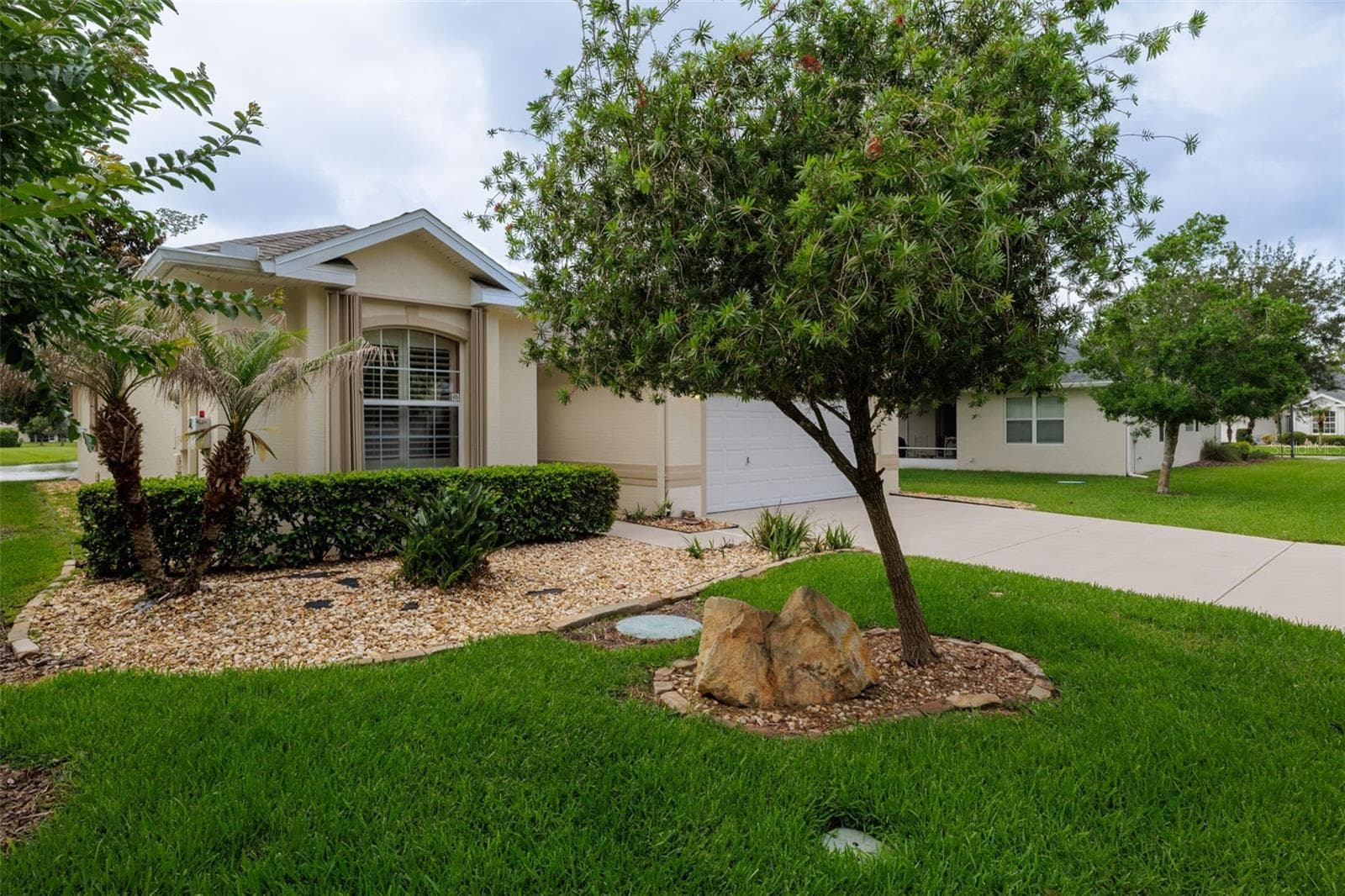Single Family Residence at 61 RAINTREE CIR, PALM COAST, photo 2 of 70