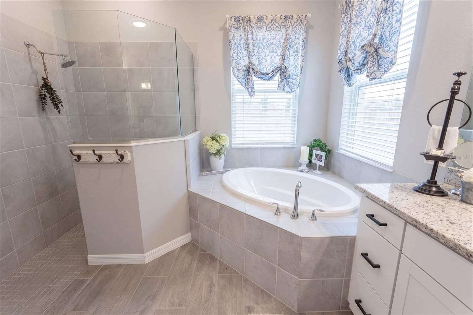 Primary Bathroom - 15179 SEQUOIA CT, PUNTA GORDA