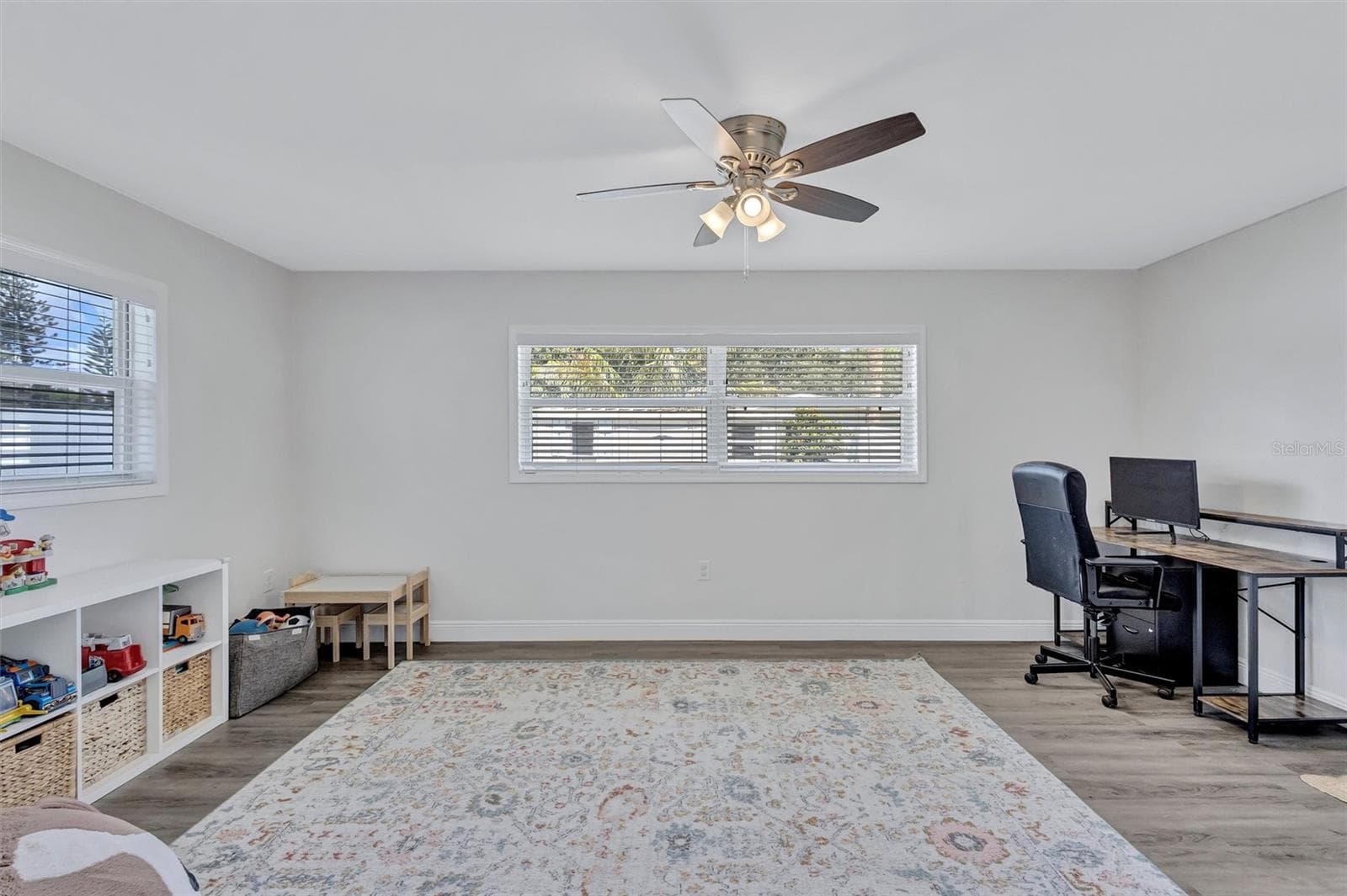 Single Family Residence at 3672 SEAROBIN DR SE, ST PETERSBURG, photo 15 of 45