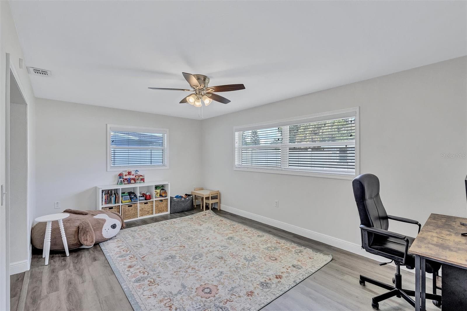 Single Family Residence at 3672 SEAROBIN DR SE, ST PETERSBURG, photo 16 of 45