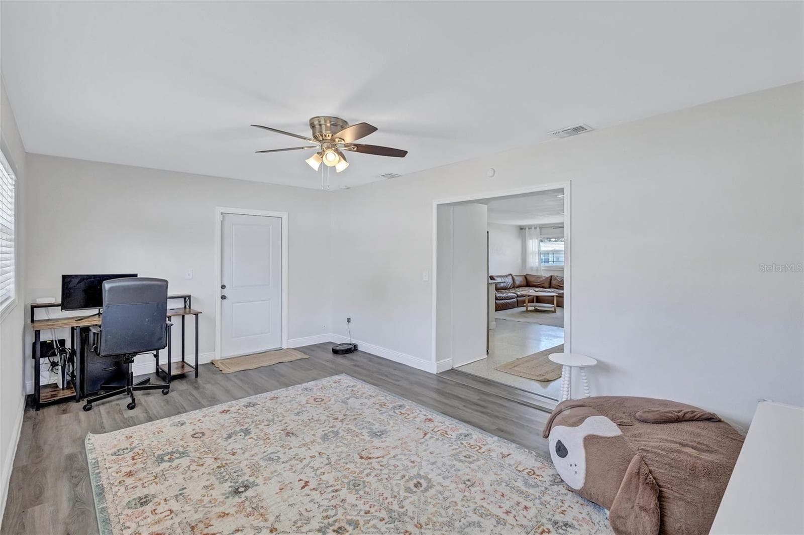 Single Family Residence at 3672 SEAROBIN DR SE, ST PETERSBURG, photo 17 of 45