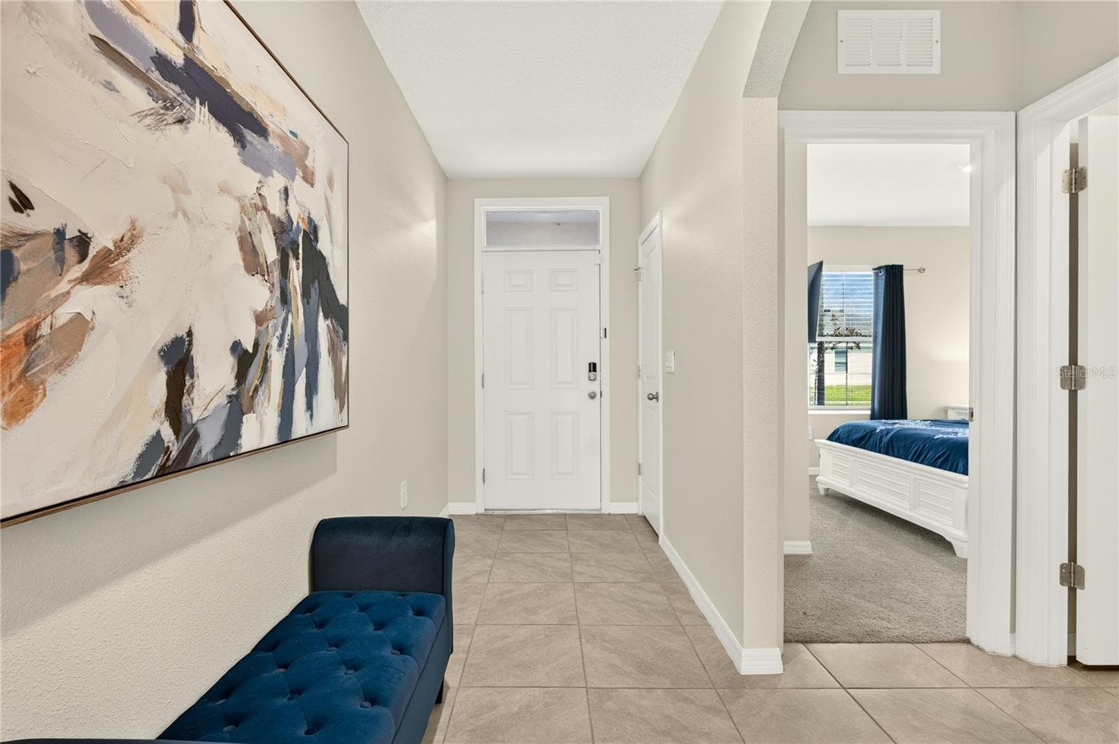 Light and bright spaces - 2 bedrooms and a full bath to the front of the home - 17206 RESERVA DR, BRADENTON