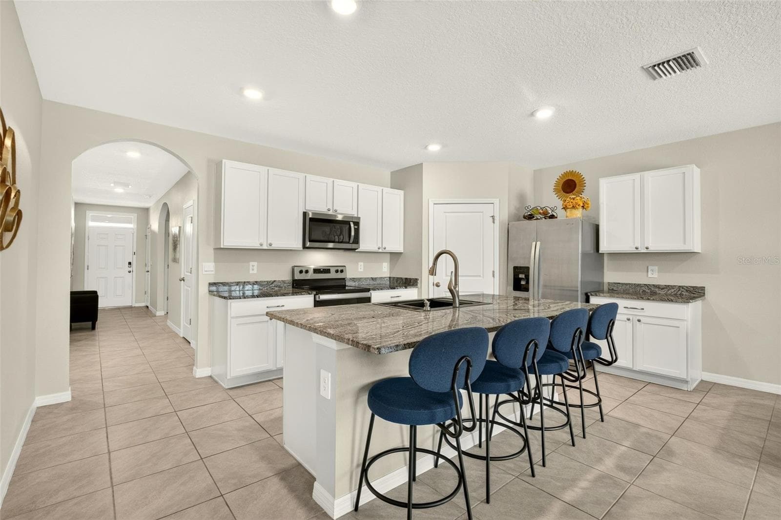Single Family Residence at 17206 RESERVA DR, BRADENTON, photo 18 of 91