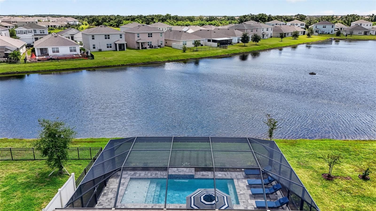 Fabulous lake presence!! - 17206 RESERVA DR, BRADENTON