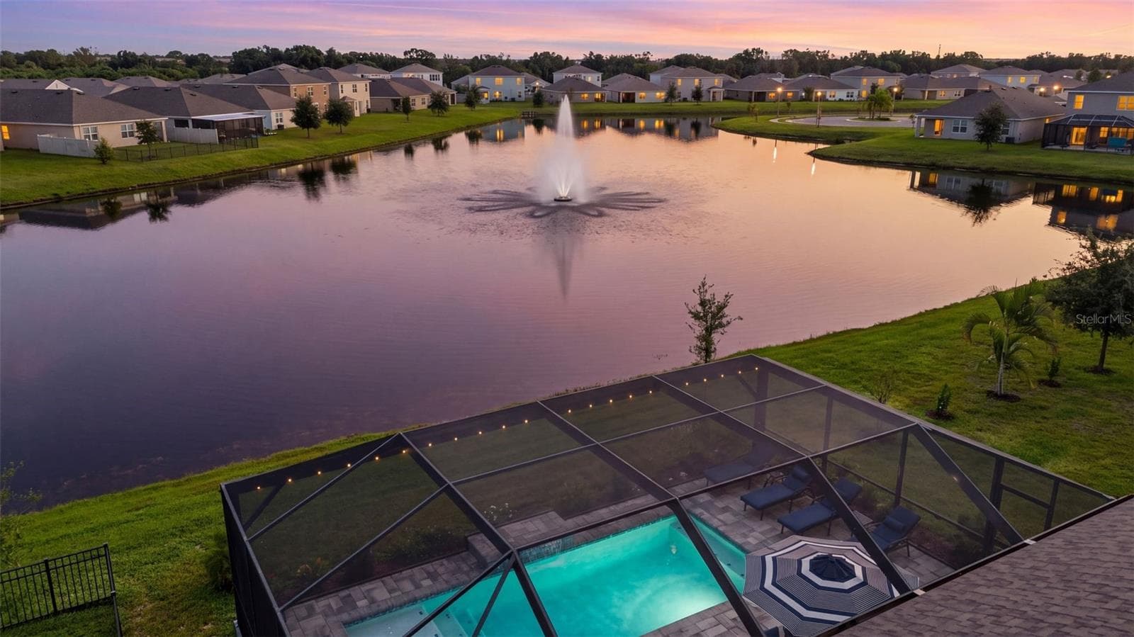 Spectacular lake views! - 17206 RESERVA DR, BRADENTON