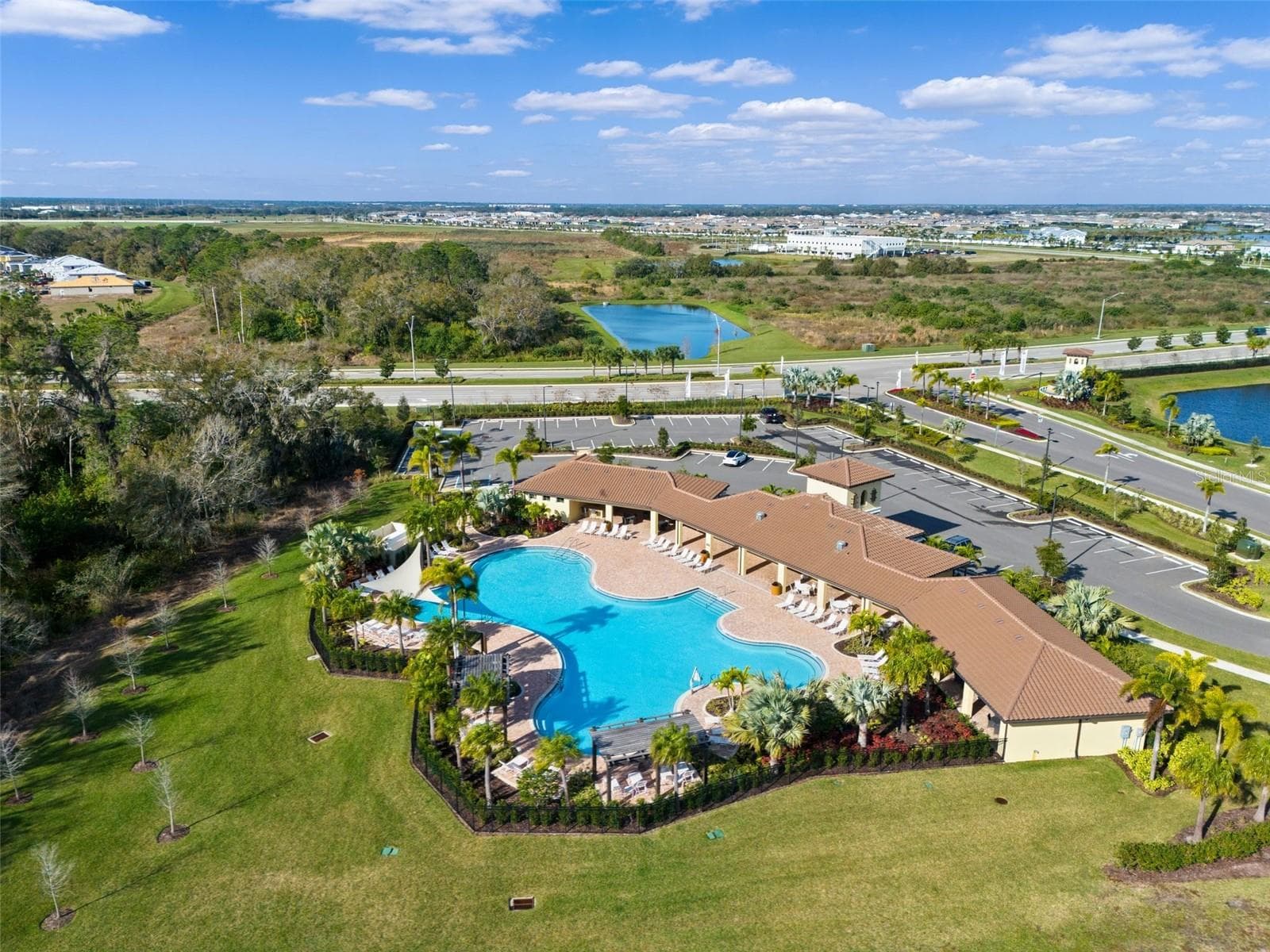 Solera communtiy pool - 17206 RESERVA DR, BRADENTON